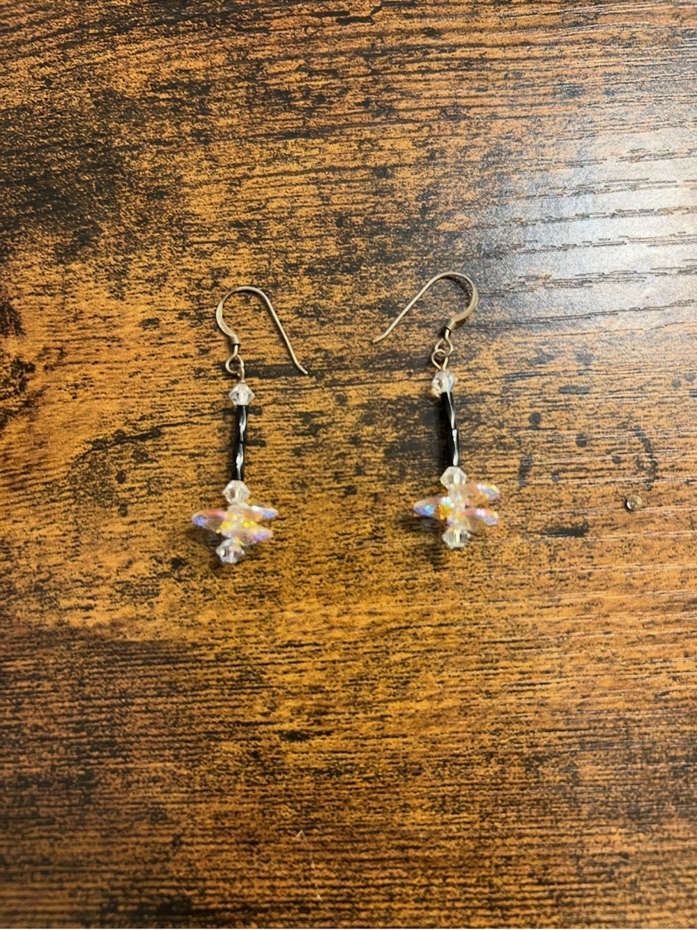 Kendra Scott Black and Iridescent Floral Necklace Set - Picture 5 of 10